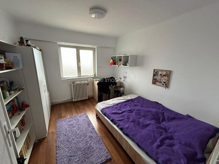 Apartament cu 4 camere, 2 bai, 2 balcoane, parcare si boxa - Cetate - 3