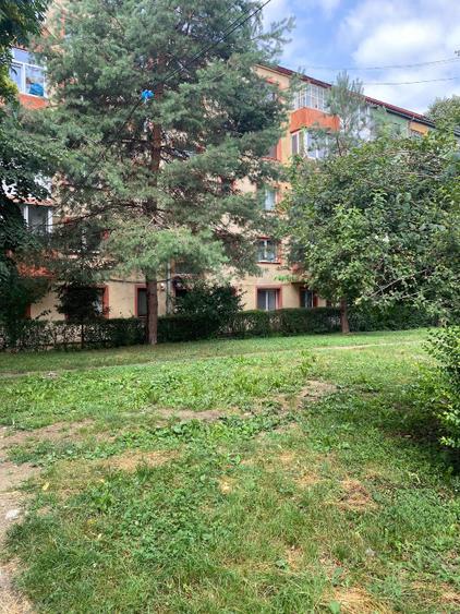 De vanzare apartament 2 camere , parter, situat langa Parc si Izvorul Maria