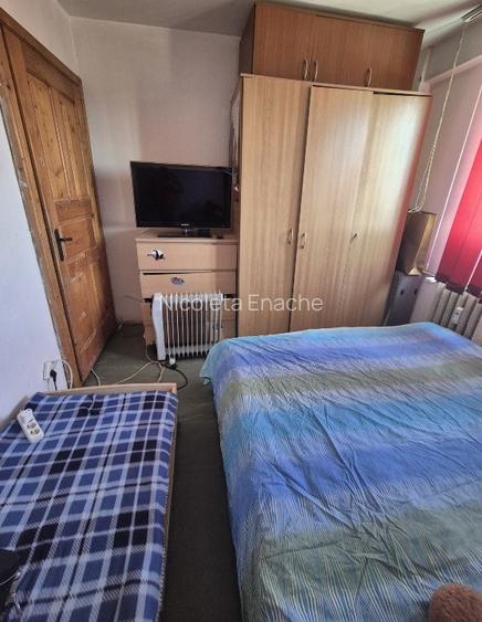 Apartament 2 camere, decomandat - vanzare - 4