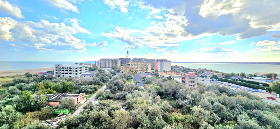 Vedere unică la mare și lac! Apartament spațios cu 4 camere în Marina surf