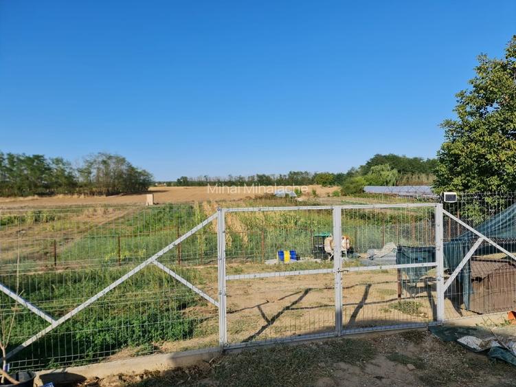 Teren 3200mp de vânzare în suburbie, acces asfaltat - 9