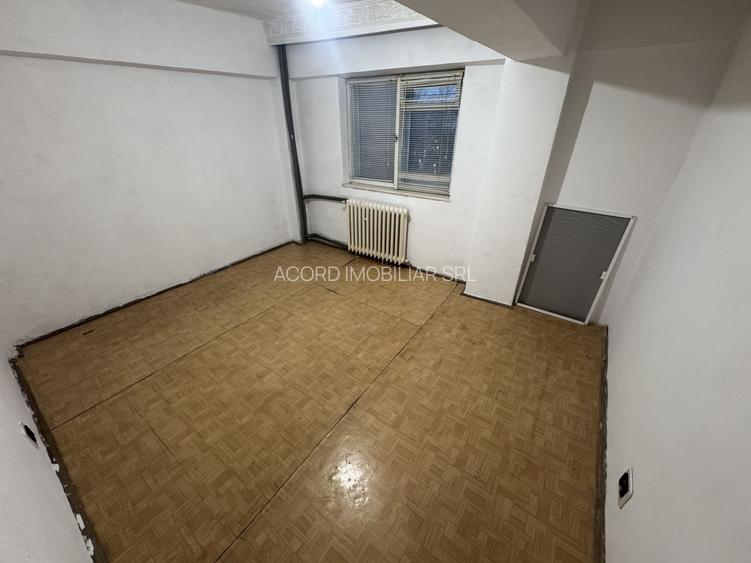 Apartament 3 camere zona Far - 4