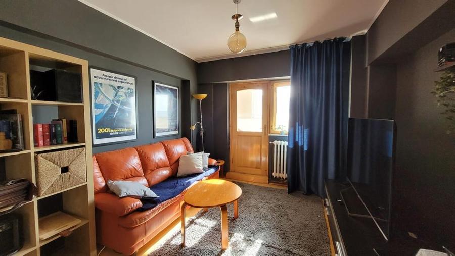 De vânzare apartament 4 camere, vizavi de Selgros, lângă piața CUG.