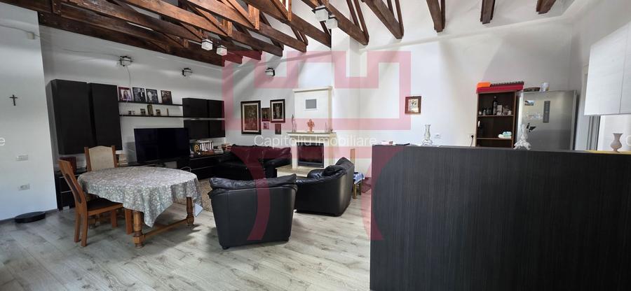Casa zona Platinia Parcul Mare curte teren 800mp + apartament/ birou - 2