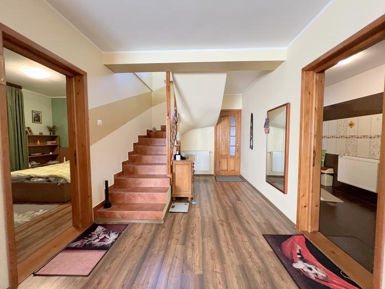 Vanzare 🏡 Vilă Deosebită P+M – Central Vânători (Galați) | Teren 1000 mp