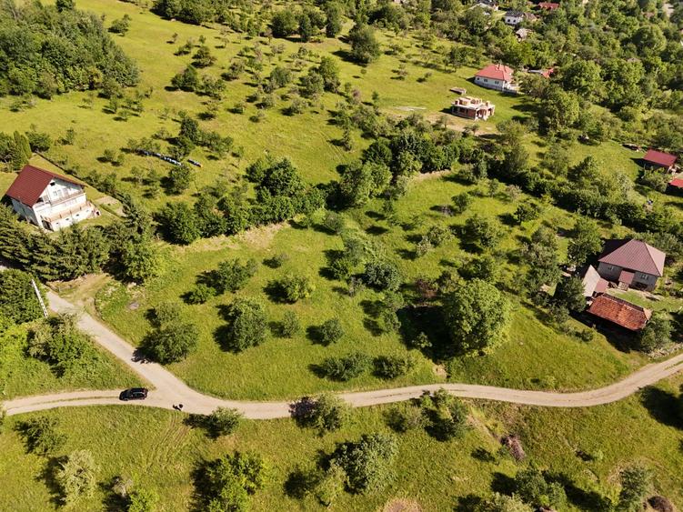 Teren intravilan 5.105 mp, Baia Sprie, la intrare pe Valea Chiuzbăii