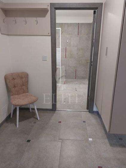 Apartament 2 camere în zona LOMBULUI