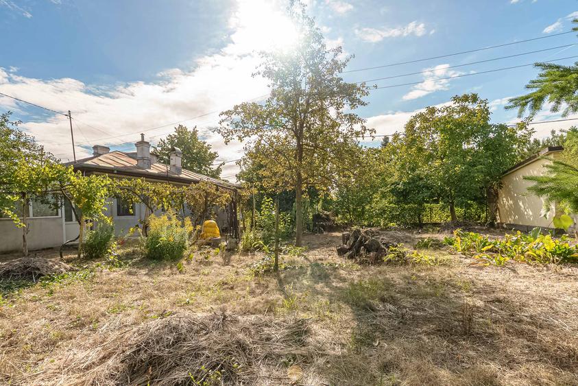 Otopeni - Teren 863MP, dubla deschidere Casa renovabila 56MP