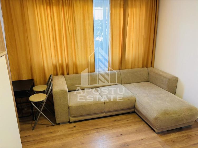 Garsoniera de vanzare, complet renovata, zona UMT, Timisoara