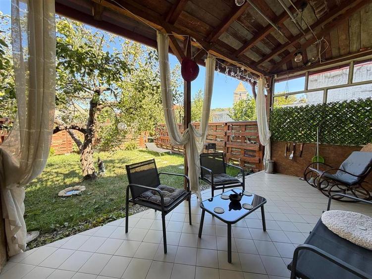 Apartament la casa 3 camere zona Gusterita