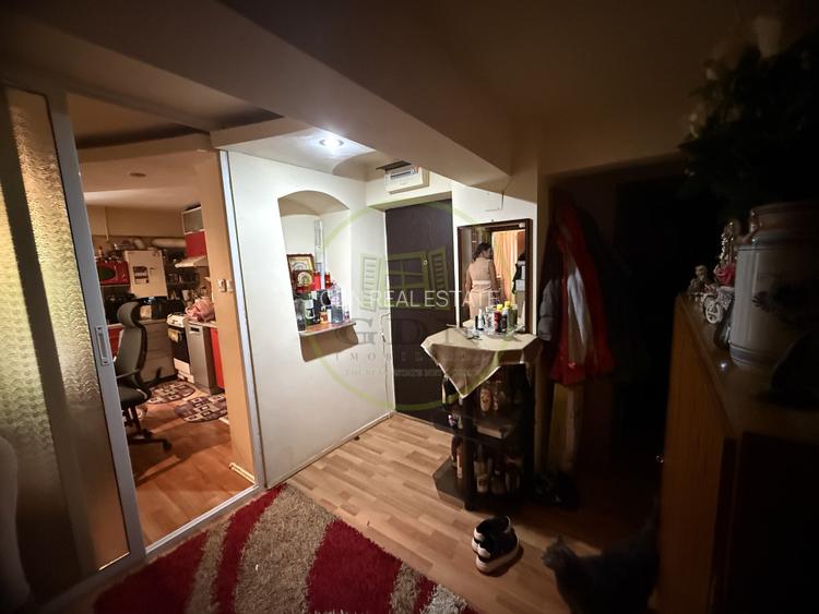Apartament 3 camere, 95 mp, cartier Valea Roșie, zona Biserica - 3