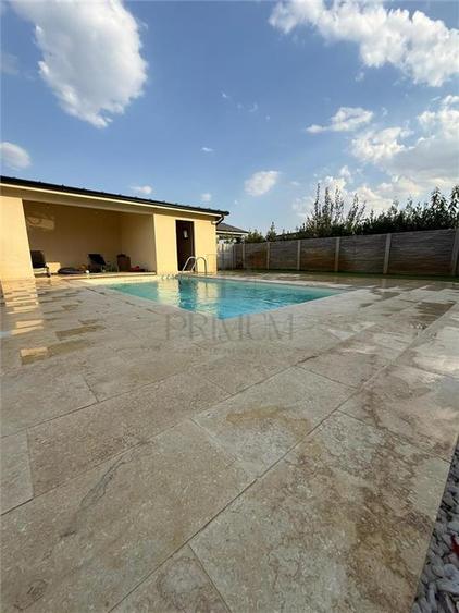 CASA INSIDIVUALA - SUPERBA - PISCINA INCALZITA - ZONA EXCELENTA