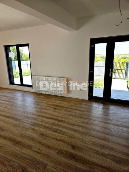 Casă modernă de vânzare | Zona VIȘAN | decomandat, 3 camere, loc de parcare - 8