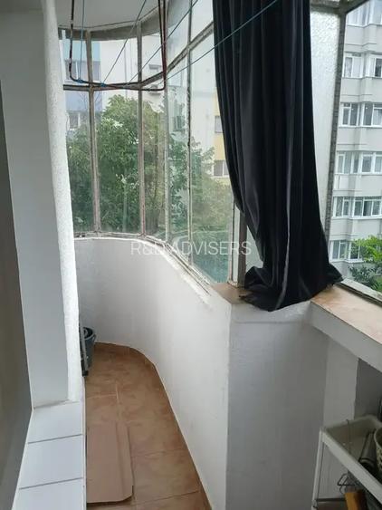 ISPIRESCU MARGEANULUI GLICINELOR, BLOC MIXT 1986 - 10