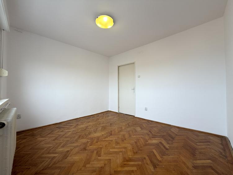 Apartament 3 camere, 68mp utili, etaj 10, lift - Punctele Cardinale