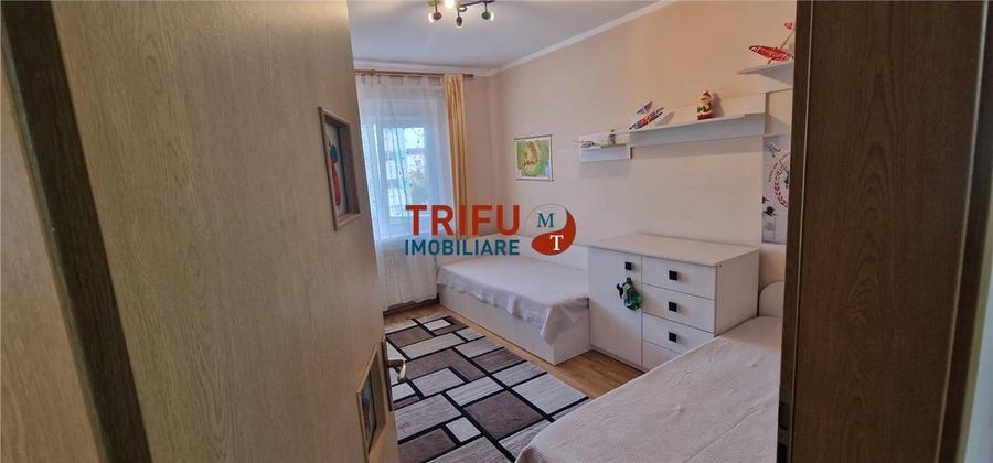 Apartament 3 camere zona Cetate