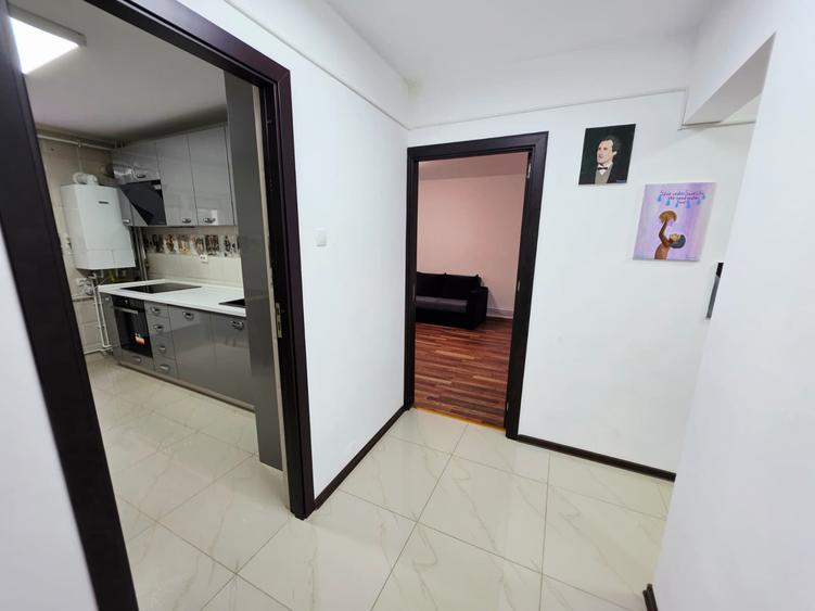 Apartament 3 camere de inchiriat, 9 Mai, 2 bai, beci