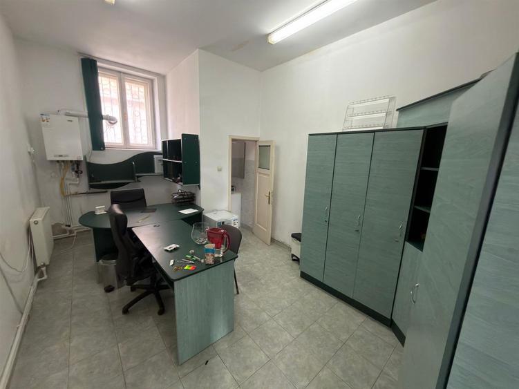 Spatiu de inchiriat centru expunere mare