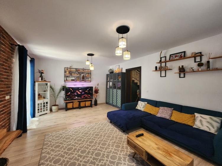 CASA DE VANZARE, 4 CAMERE, 2 BAI, 115 MP UTILI , NICOLINA-STRADA VECHE