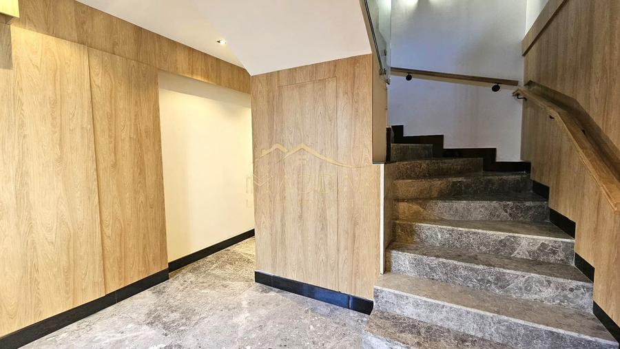 Apartament 2 camere de vanzare // Piata Domenii***