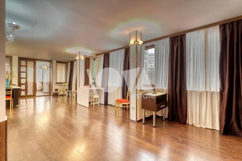 De închiriat: apartament în vilă, 200mp utili