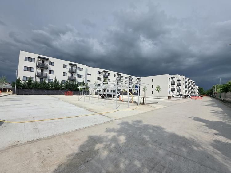2 camere cu gradina mare in Comuna 1 Decembrie, Ilfov