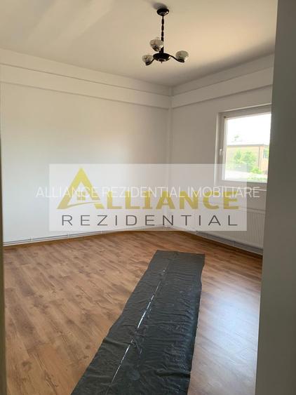 Catelu-Casa S+P+1+M - 14 Camere-1550 Teren - 10
