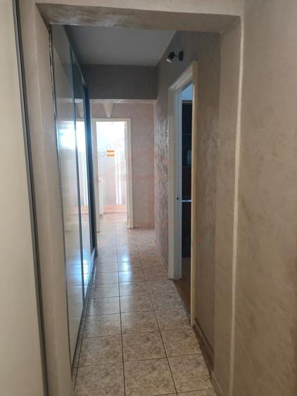 600 Euro-Inchiriere apartament 4 camere decomandate, etaj 10,Mazepa 2