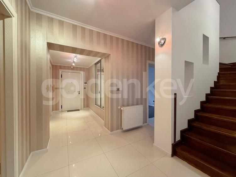 Vila cu 5 camere in complex rezidential | British School