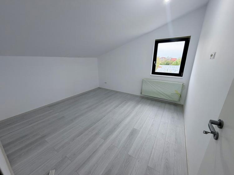 Casa la cheie P+1+M. 7 camere. Pozitie stradala