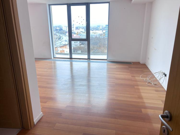 Penthouse spectaculos la malul marii