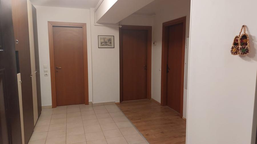 Doua camere cu centrala si parcare Confort Park Rin Grand