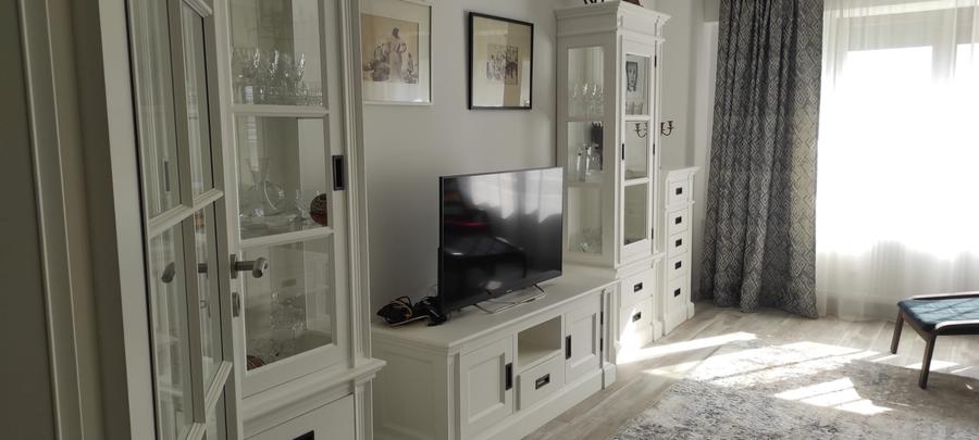 Inchiriere 3 camere lux, vedere superba catre Dambovita- Splaiul Unirii