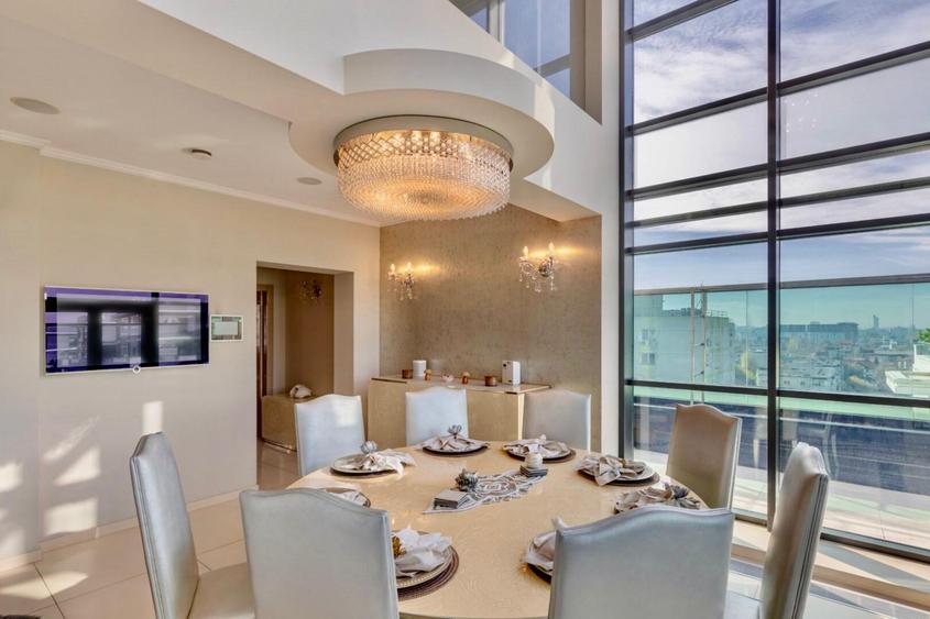 Penthouse tip duplex de vanzare 5 camere zona Floreasca, Bucuresti 474 mp