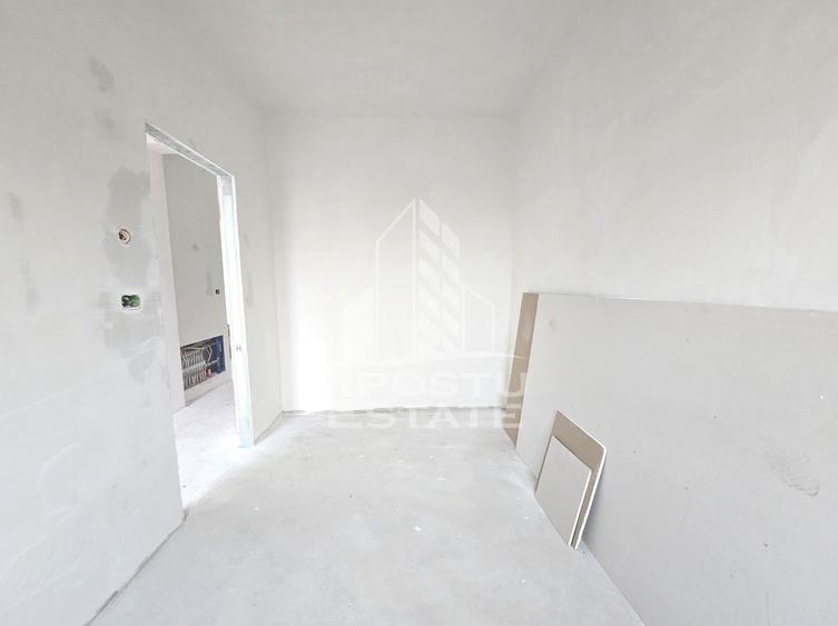 Jumatate de duplex de vanzare, Parter + Etaj, 5 camere si 2 bai, Sag