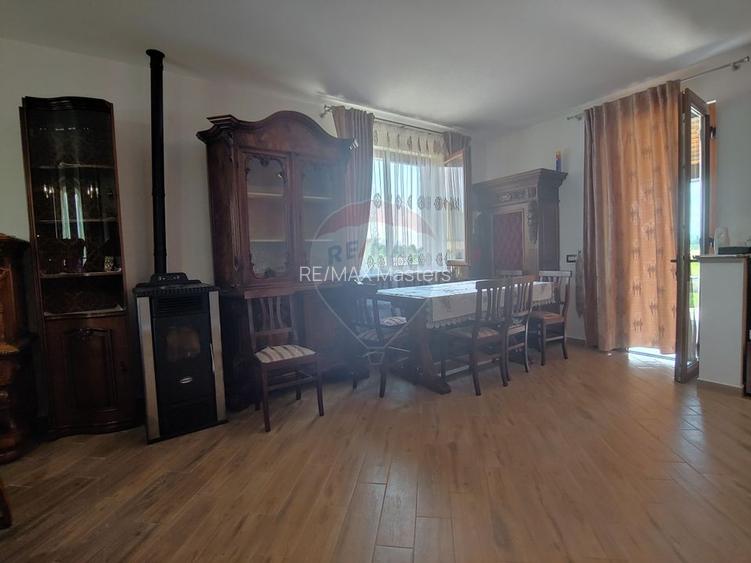 Casă / Vilă de lux cu 5 camere de vânzare în Vadu Moldovei, Suceava - 37