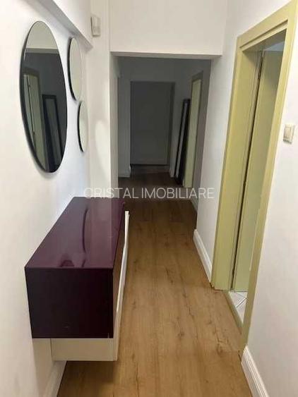 4 camere spațios Bd. Unirii, lângă Casa Poporului, complet utilat - 3