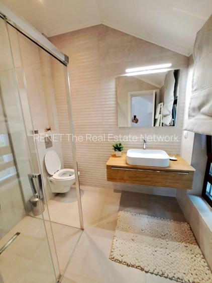 VAND PENTHOUSE 280 MP IN VILA + GARAJ LUX IN SINAIA PH COTA 1400 - 9