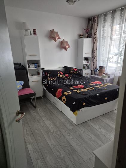 Apartament decomnadat cu 3 camere,2 bai,gradina si parcare ,zona Eroilor - 6