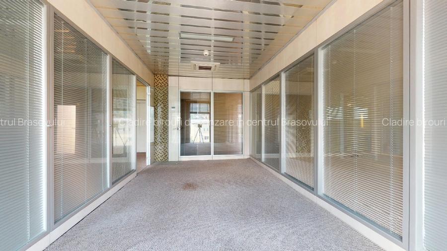 Cladire comerciala P+3 - investitie cu chiriasi existenti,  zona centrala Brasov - 3