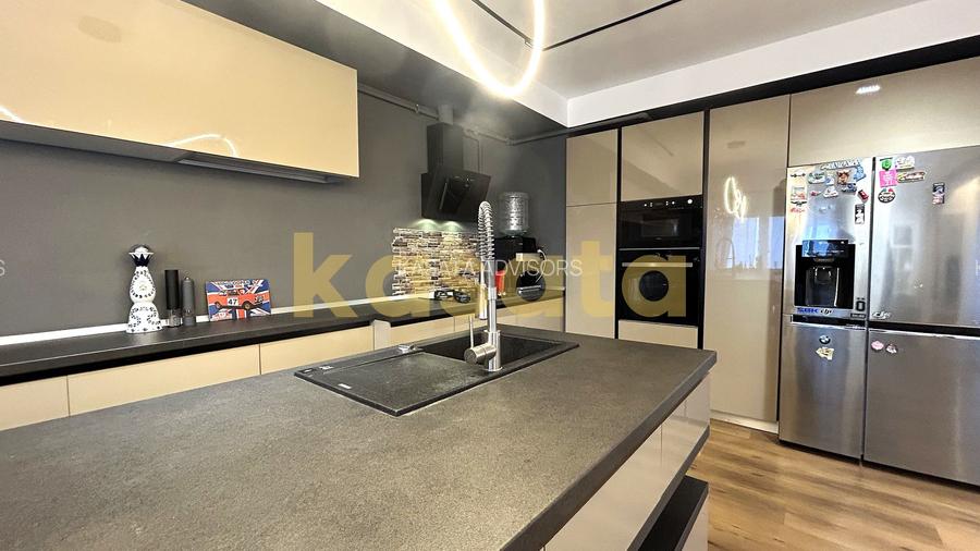 4 camere I Cosmopolis I 125 utili I vedere panormica I parcare - 10