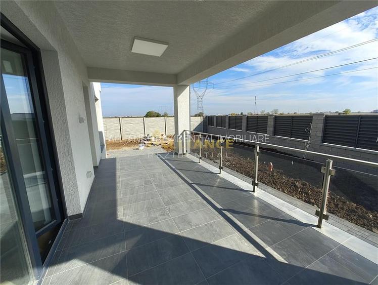 Casa moderna - P+1E,- 3 dormitoare - 115 mp utili - teren 364 mp - 13