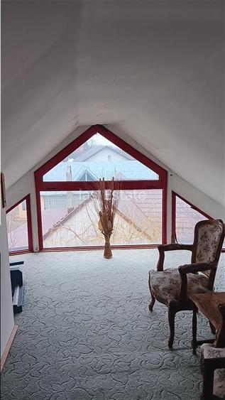 Ocazie! Barnova str Principala Vila P+1+M 225mp Teren 600mp amenajat - 18