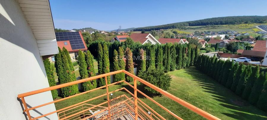 De inchiriat casa 4 camere, Livezeni, Cartierul. Orizontului - 7