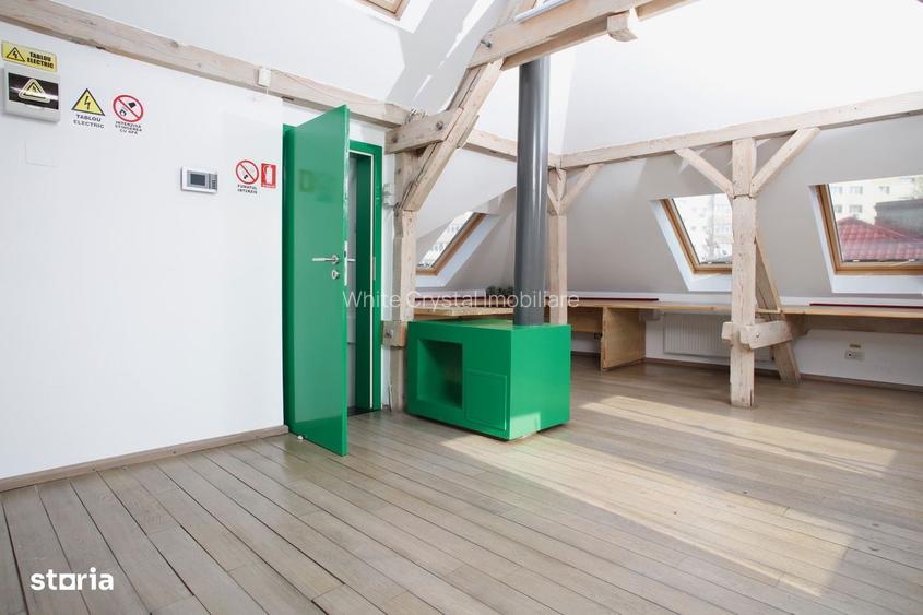 Închiriez apartament 2 camere + mansardă, Piața Muncii -Decebal, birou - 13