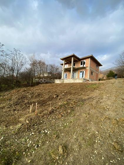 MIRON COSTIN CASA P+M 150mpc si teren 5.5ari - Panorama waw! - 7