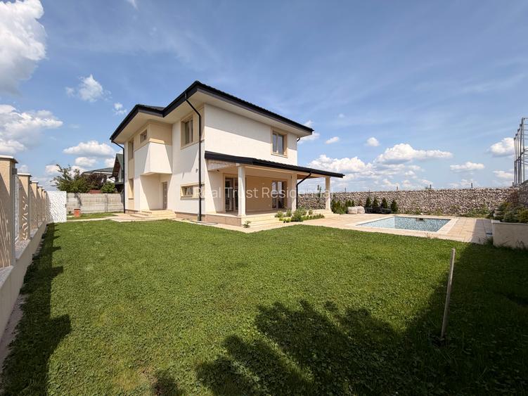 DE VANZARE | Vilă individuală Cu piscină 5 camere - 5