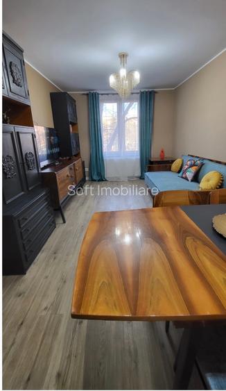 2 camere zona Centru preț 650 euro - 3