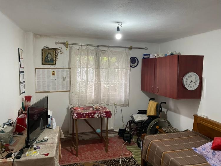 Vanzare casa si terenul aferent - 9