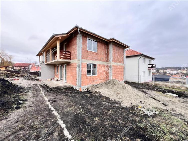 Casa Duplex cu 5 camere si teren de 255 mp situata in Cisnadie - 8